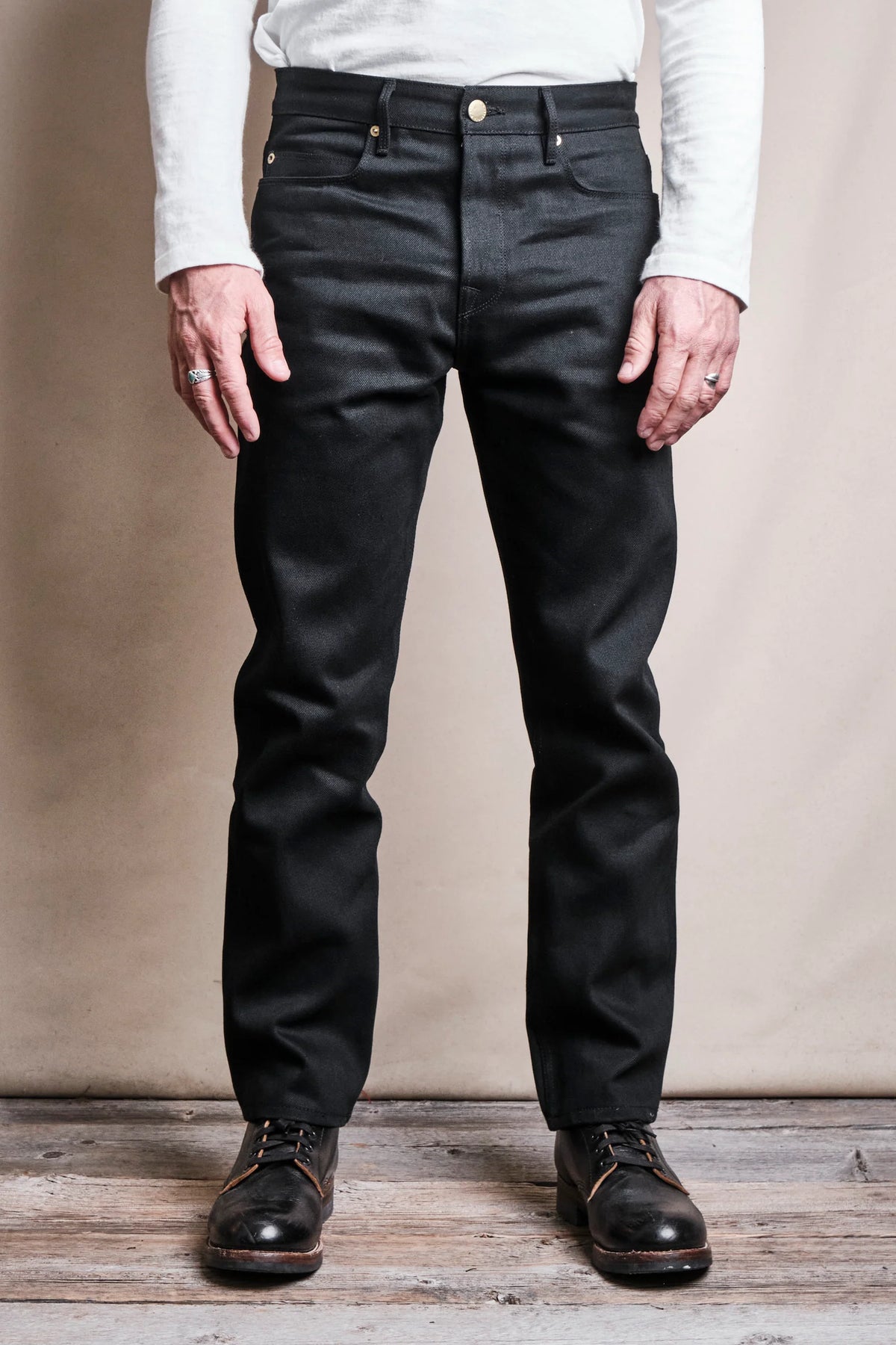 Mortar Chino in Black